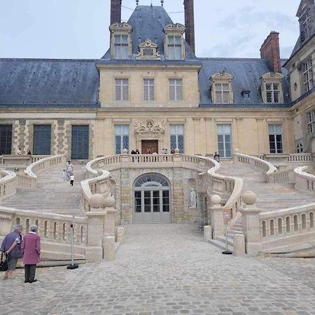Detente A Sorques Montigny-sur-Loing Exterior foto